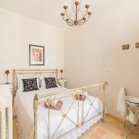 Casa Di Tonno - Autentieke Vakantiewoning Met Panoramisch Dakterras * Loreto Aprutino