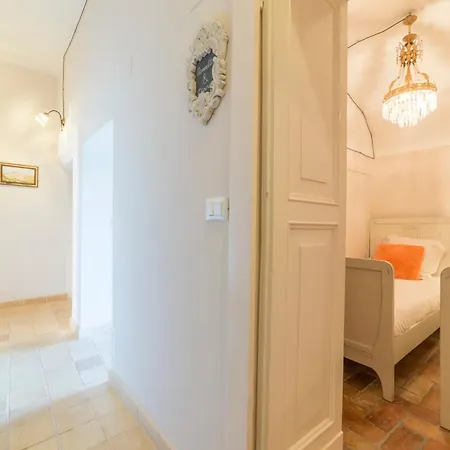 Charmante Vakantiewoning 'casa Di Tonno' Casa de Férias