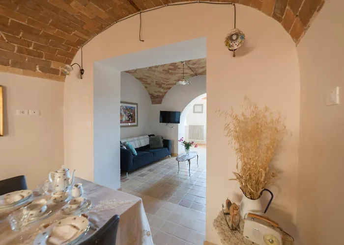 Charmante Vakantiewoning 'casa Di Tonno'